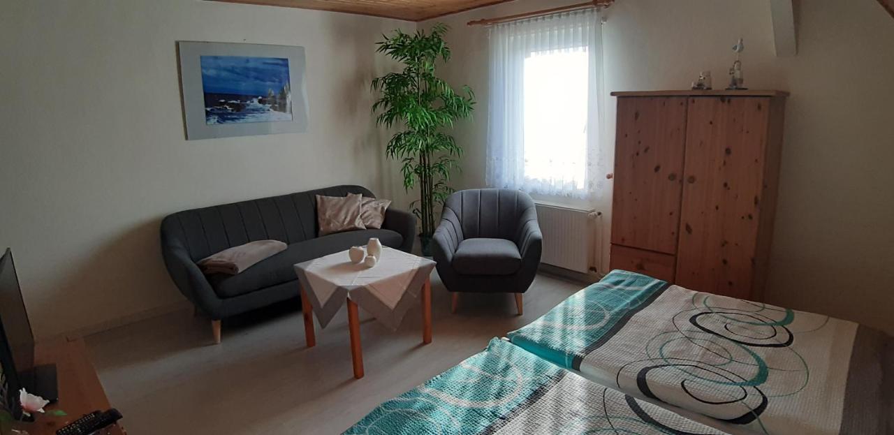 Ferienwohnung Leopold-Risch Ralswiek Exteriör bild